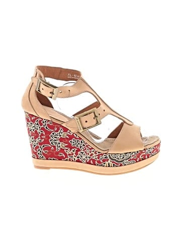 Blackstone Wedges (view 1)