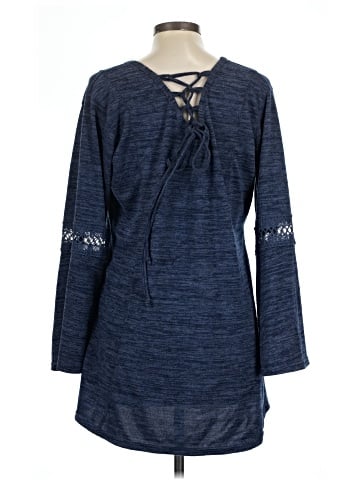 Win Win Pullover Sweater (view 2)