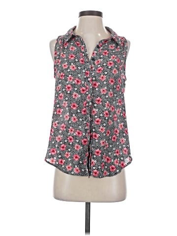 Elle Sleeveless Blouse (view 1)