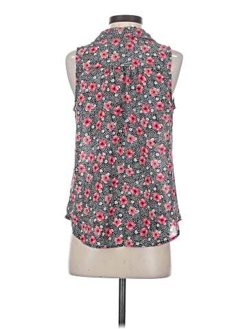 Elle Sleeveless Blouse (view 2)