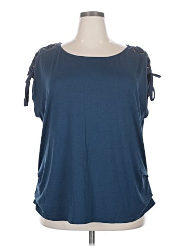 AUW Short Sleeve Top (view 1)