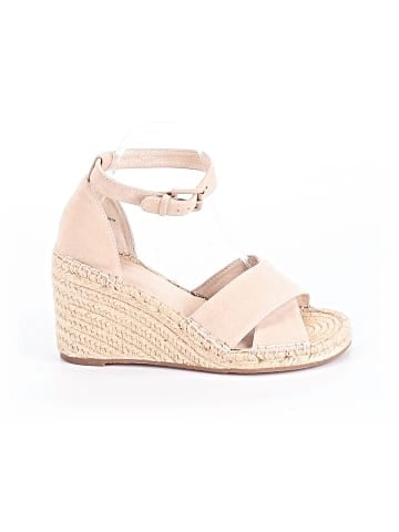 Caslon Wedges (view 1)