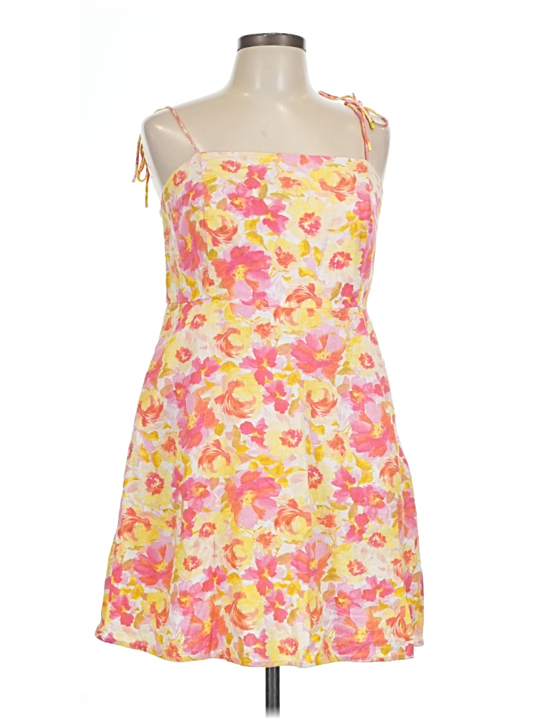 Pre-owned Old Navy Cocktail Dress In Yellow