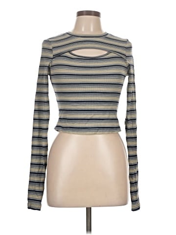 Simple Retro Long Sleeve Turtleneck (view 1)