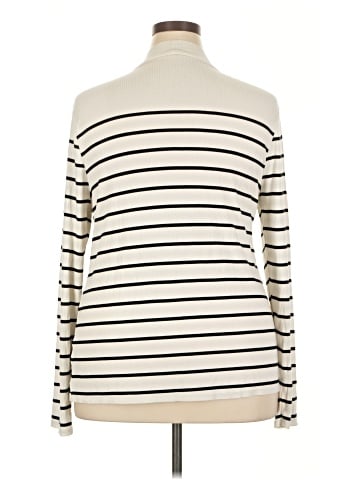 Ava & Viv Long Sleeve Top (view 2)