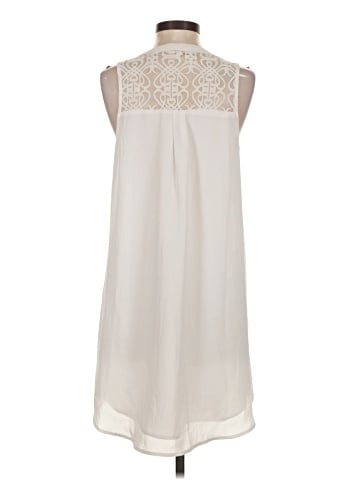 BB Dakota Sleeveless Blouse (view 2)