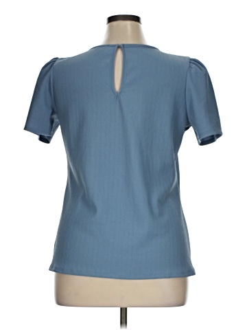Express Outlet Short Sleeve Top (view 2)