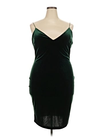B. Smart Cocktail Dress (view 1)
