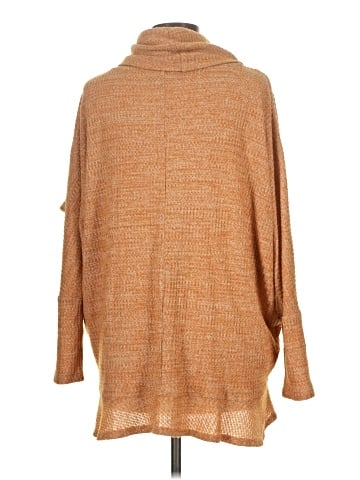 Context 3/4 Sleeve Turtleneck (view 2)