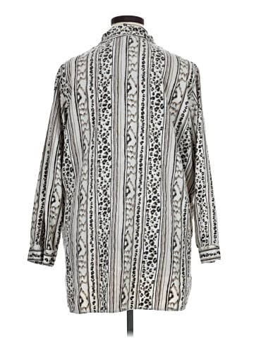 Secret Treasures 3/4 Sleeve Button-Down Shirt (view 2)