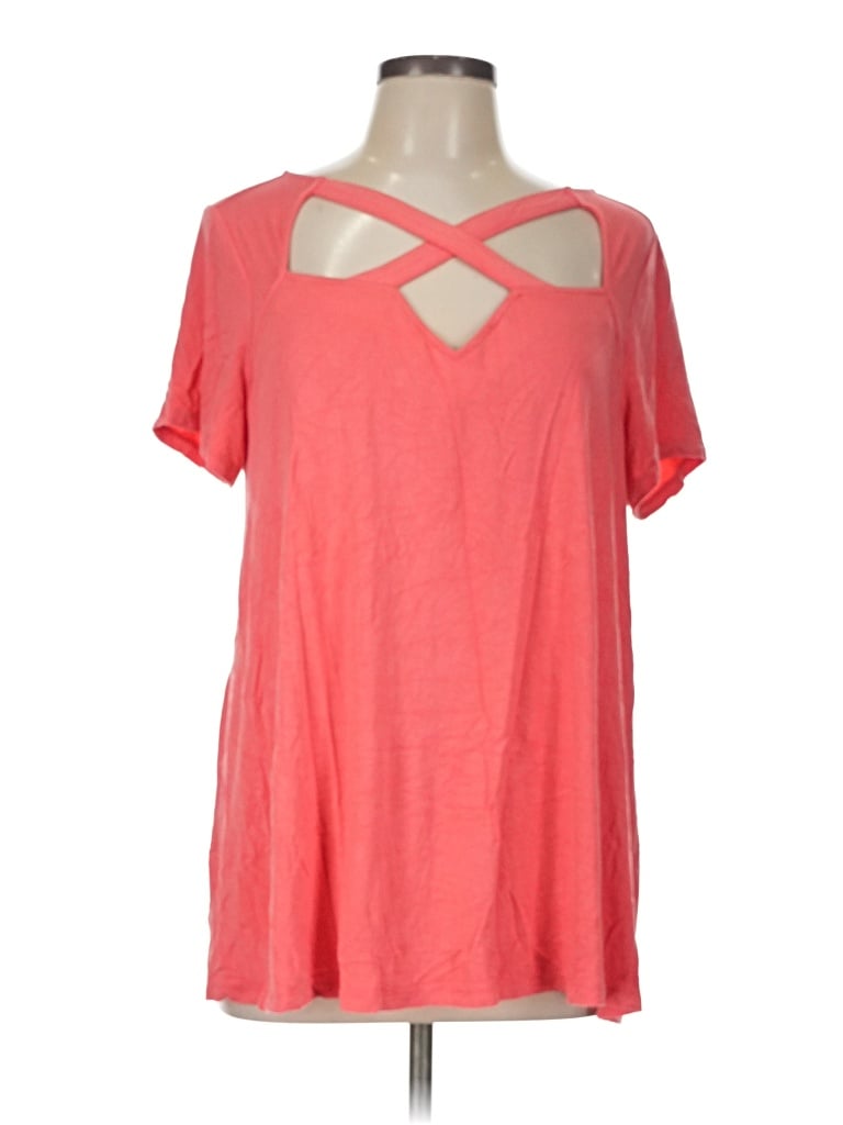 Pre-owned Torrid Short Sleeve T-shirt In Red