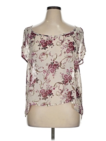 Delia's Short Sleeve Blouse (view 1)