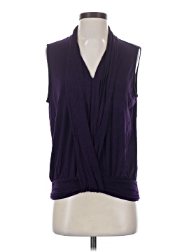 Amour Vert Sleeveless Blouse