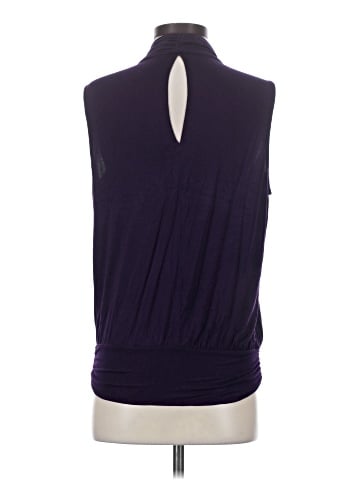 Amour Vert Sleeveless Blouse (view 2)