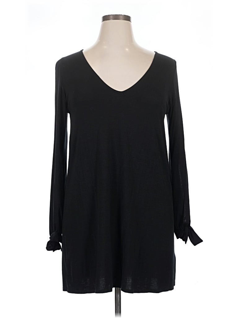 Pre-owned Lulus Long Sleeve Top Black V-neck Tops
