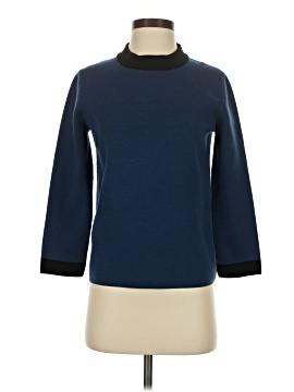 D.Exterior Turtleneck Sweater