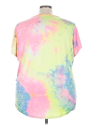 Bobbie Brooks Short Sleeve Top (view 2)