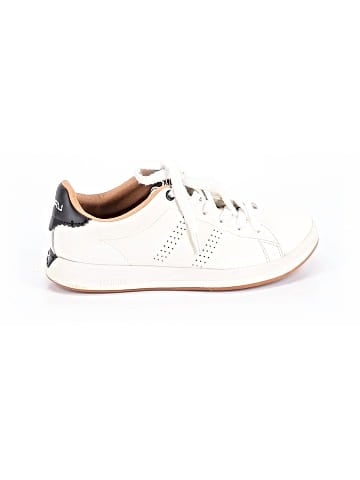Kuru Sneakers (view 1)