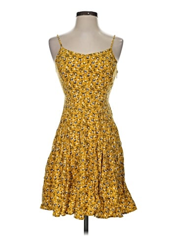 Old Navy Casual Dress (view 1)