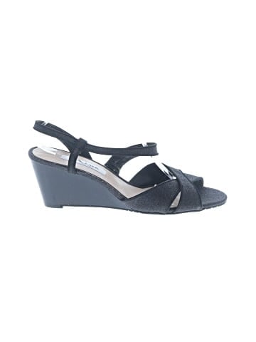 Nina Wedges (view 1)