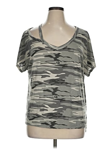 Hybrid Short Sleeve T-Shirt (view 1)