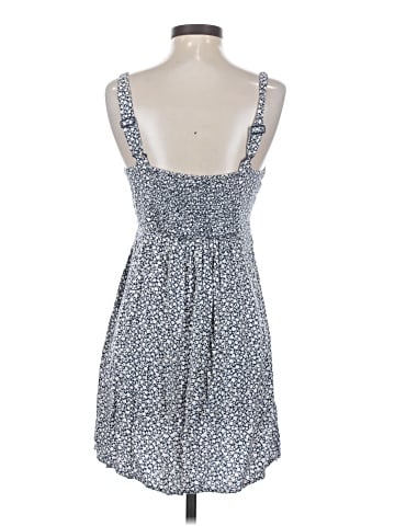 Old Navy Casual Dress (view 2)