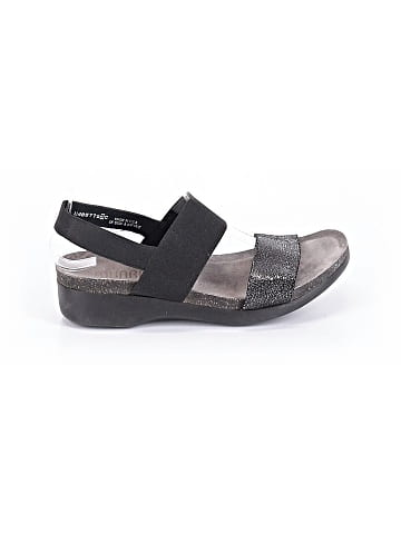 Munro American Sandals (view 1)
