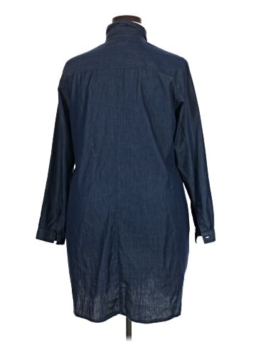 Old Navy Casual Dress (view 2)