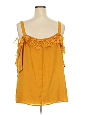 Charlotte Russe Sleeveless Blouse (view 2)