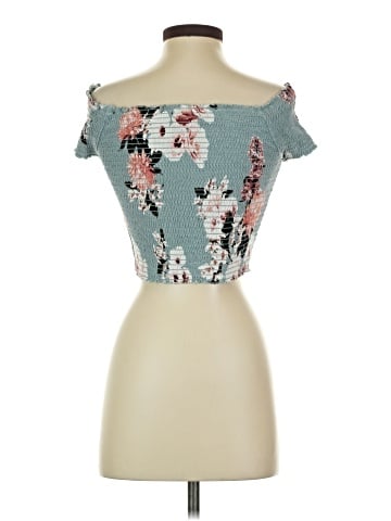 Kendall & Kylie Sleeveless Blouse (view 2)