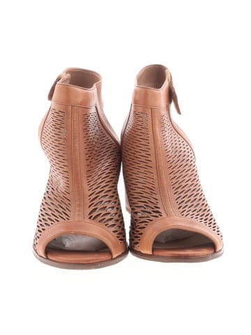 Vince Camuto Sandals (view 2)