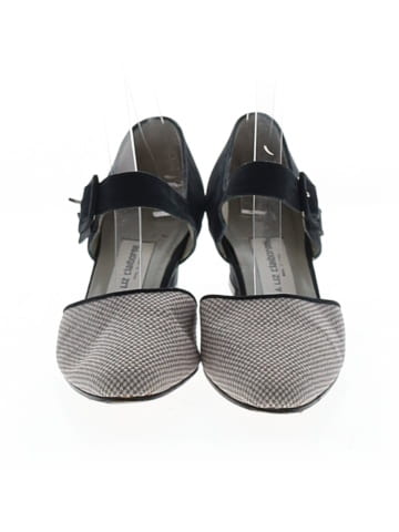 Liz Claiborne Heels (view 2)