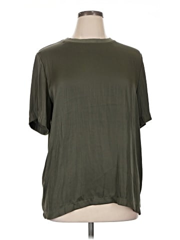 Leith Short Sleeve Blouse (view 1)