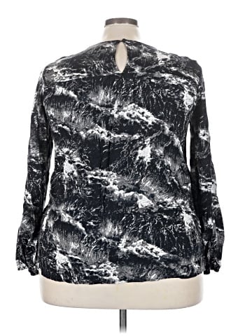 Weekend Suzanne Betro Long Sleeve Blouse (view 2)