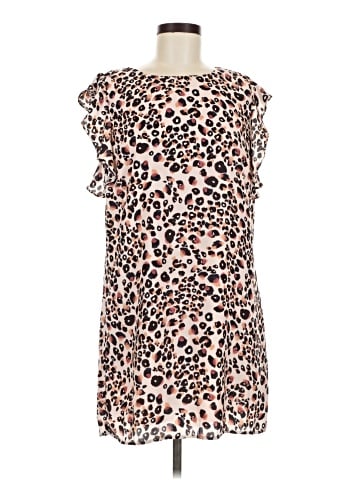 Cupcakes & Cashmere Casual Dress (view 1)