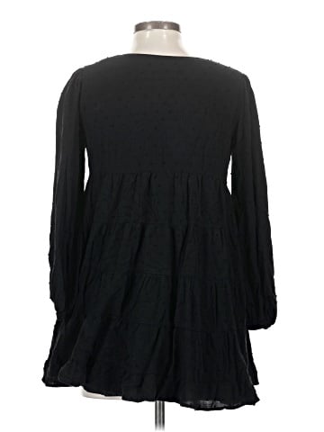 Urban Outfitters Casual Dress (view 2)
