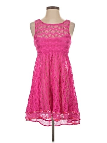 New Romantics Sleeveless Top (view 1)