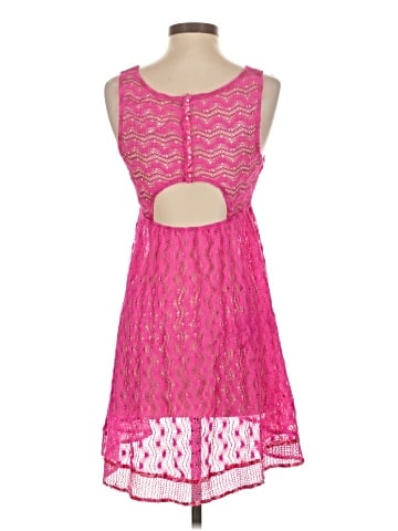 New Romantics Sleeveless Top (view 2)