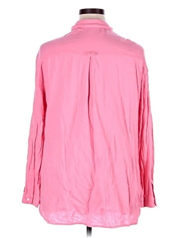 Old Navy Long Sleeve Button-Down Shirt (view 2)