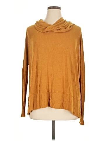 Bordeaux Long Sleeve Turtleneck (view 1)