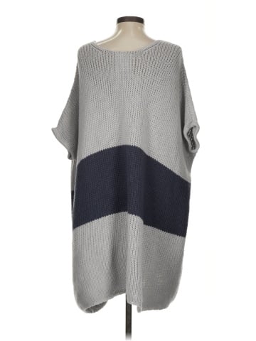 One by One Teaspoon Poncho (view 2)