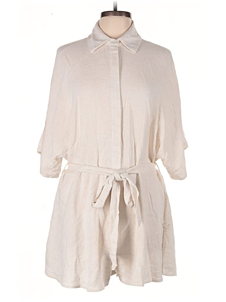 Pre-owned Fashion Nova Romper In Ivory