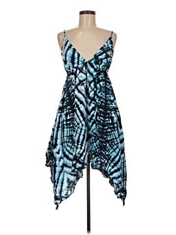 Xhilaration Cocktail Dress (view 1)
