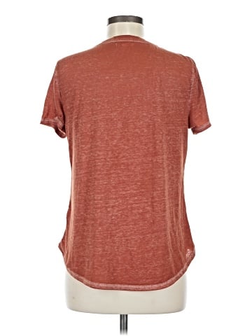 Maurices Short Sleeve T-Shirt (view 2)