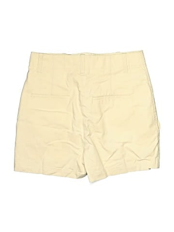 Vince. Khaki Shorts (view 2)