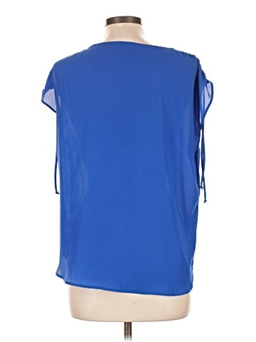Pleione Short Sleeve Blouse (view 2)
