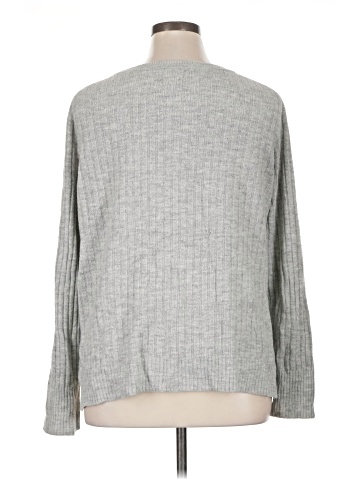 Old Navy Pullover Sweater (view 2)