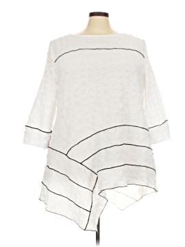 I.C. By Connie K 3/4 Sleeve Blouse