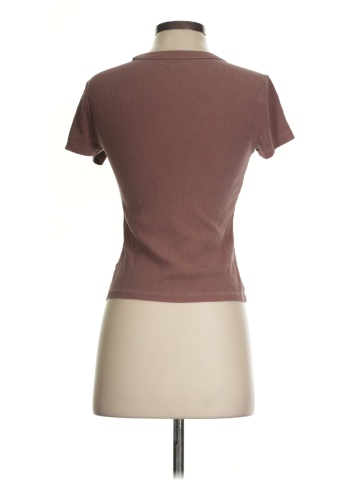 Old Navy Active T-Shirt (view 2)