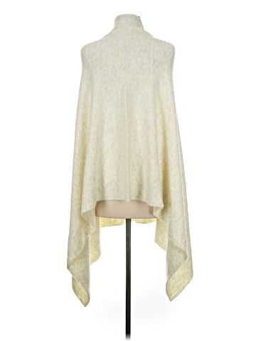 Flat White Poncho (view 2)